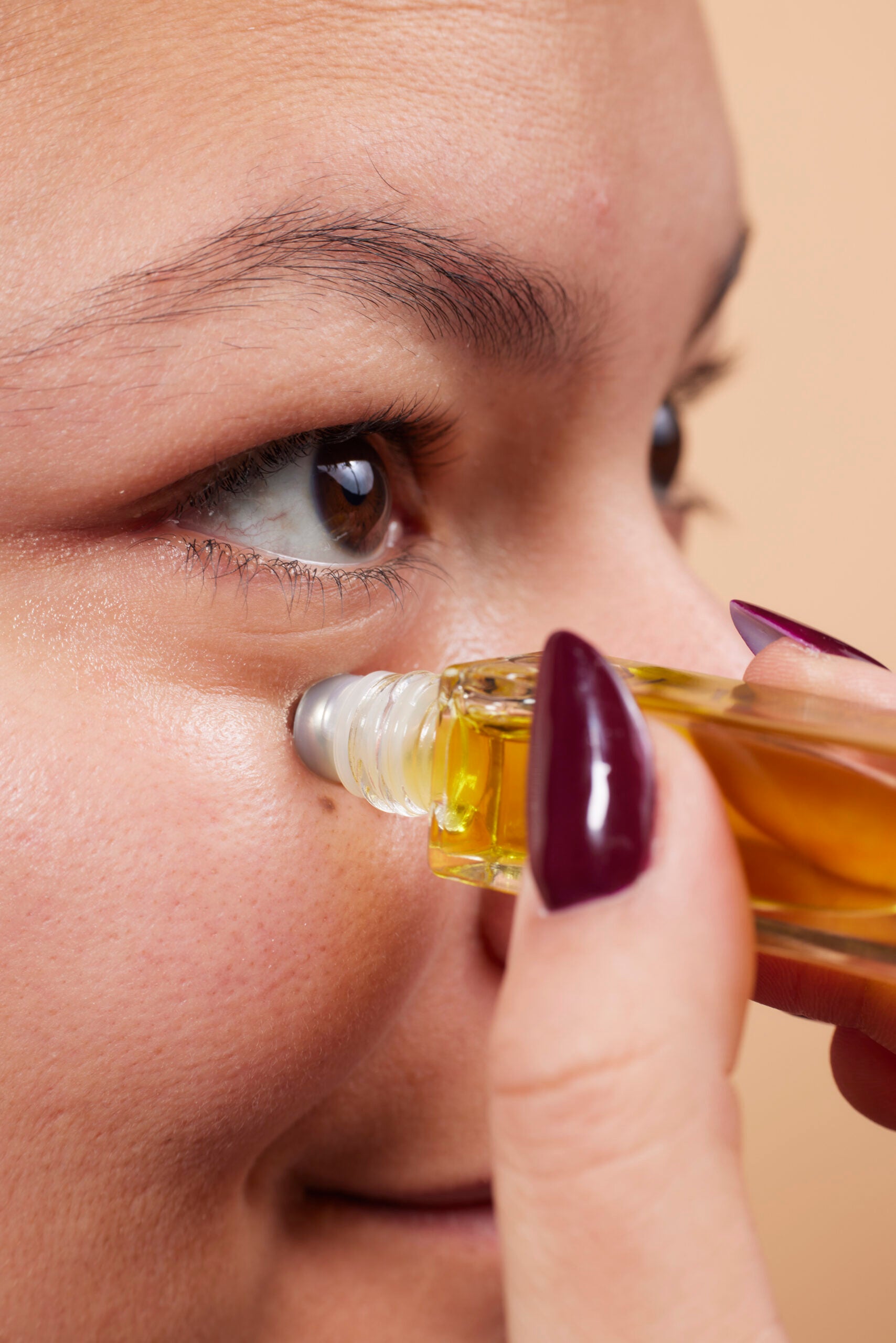 Contour précieux des yeux Oden