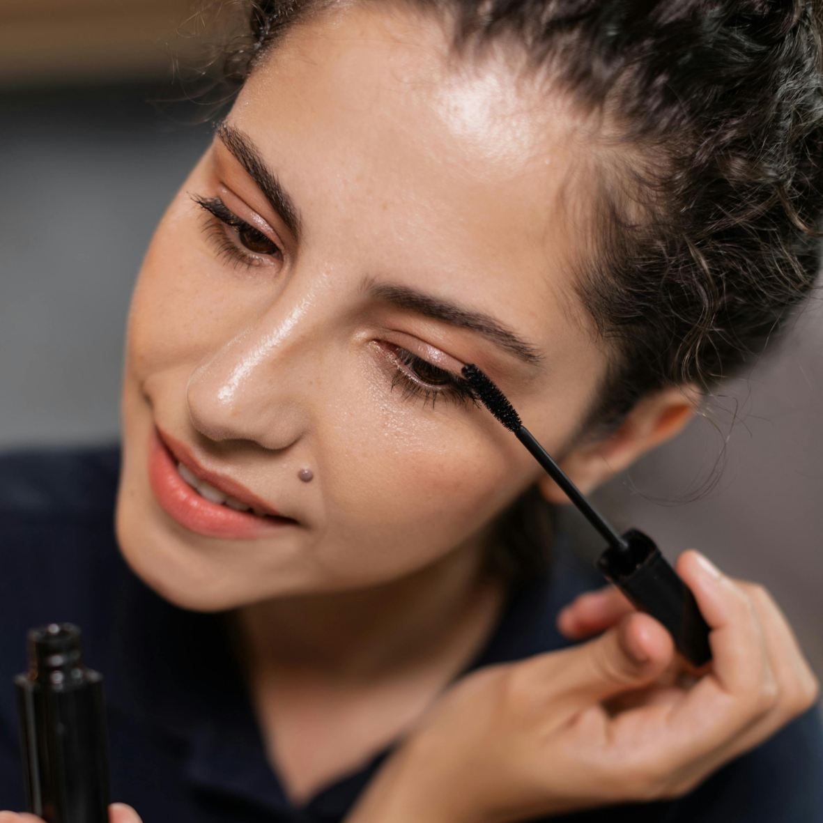 Maquillage longue tenue : astuces pour faire durer votre make-up toute la journée