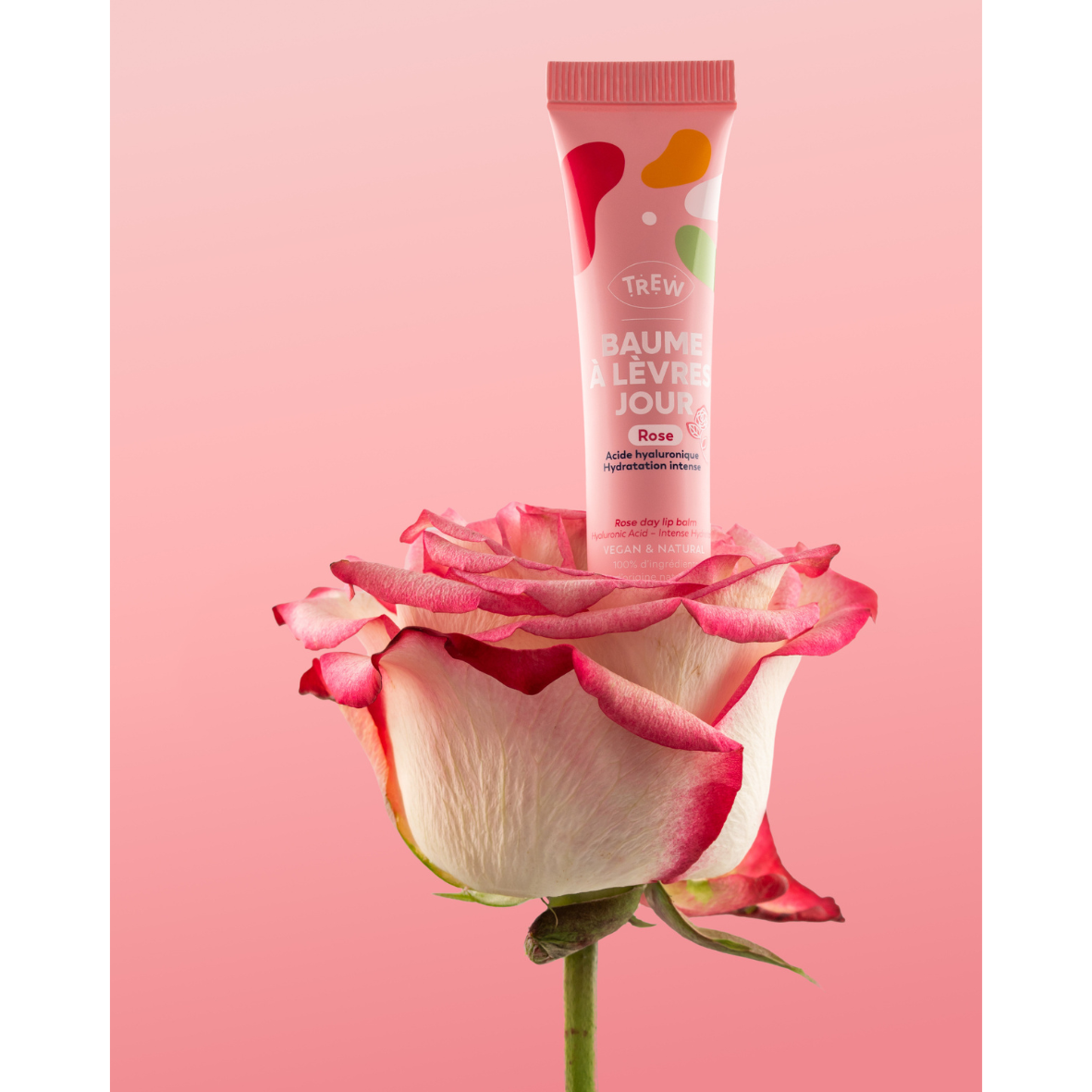 baume à lèvres trew dans une rose vue 2