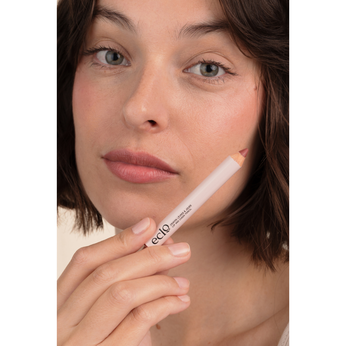 Crayon 3-en-1 Couleur & Soin