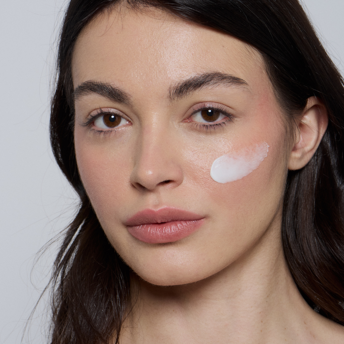 Crème Hydratante à l'Acide Hyaluronique par ENDRO – vue complémentaire 3